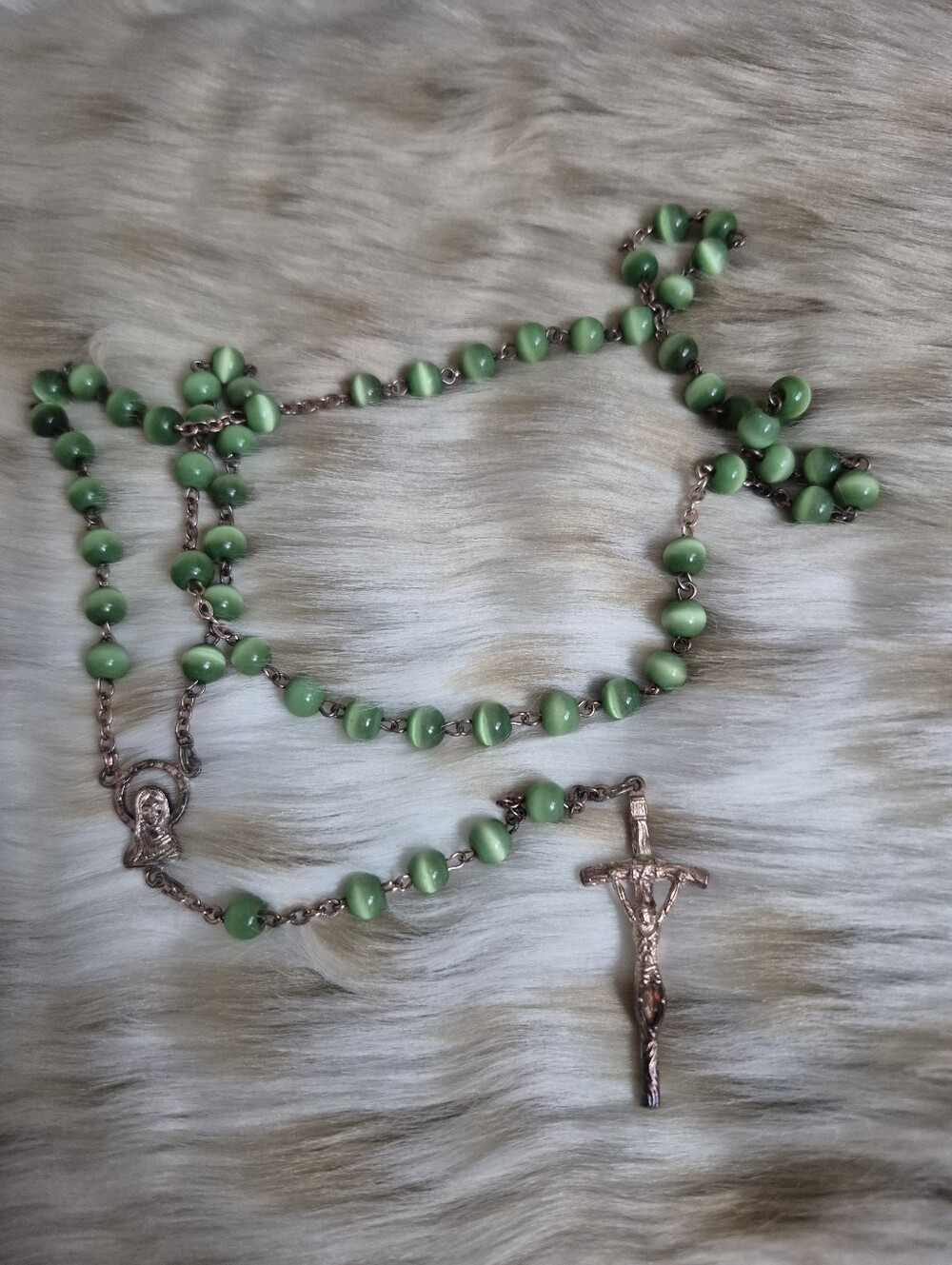 Vintage Italian Green Cat’s Eye Glass Bead Rosary Silver-Tone Crucifix